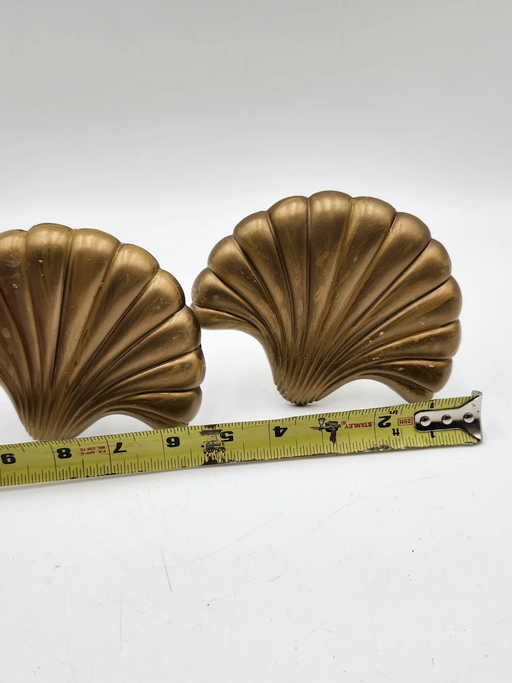 Vintage Metal Antique Gold Brass Shell Curtain Tie-Backs Hollywood Regency